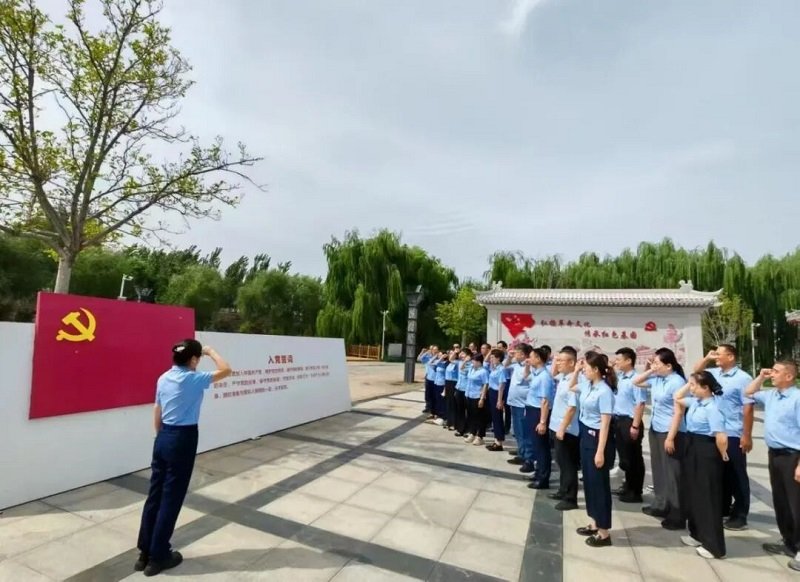 进一步强化党员干部历史使命感与责任担